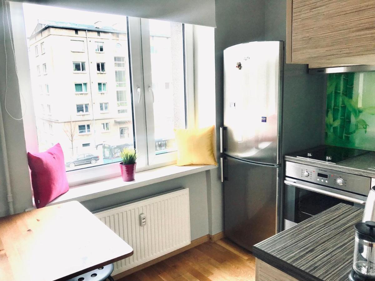 Cozy City Central Apartment, Free Parking タリン エクステリア 写真